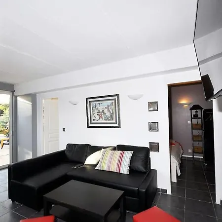 Contemporaine , Vue Exceptionnelle, A Quelques Metres De La Villa